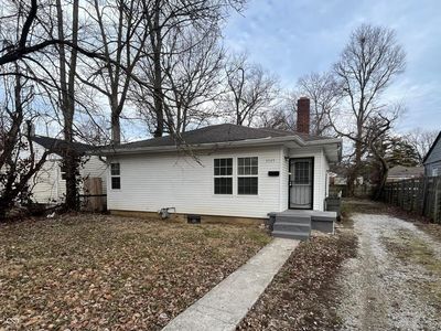 3549 N Linwood Ave