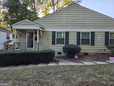 1316 Surrey Ln SW