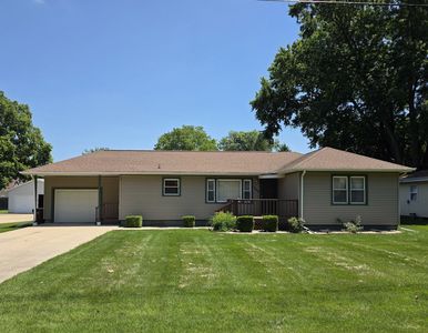 309 Maple St