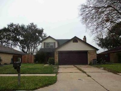 423 Old Colony Dr
