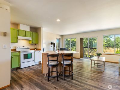 264 W Maberry #202