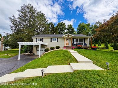 504 Hilltop Ln