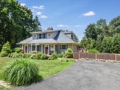 39 Circle Ave