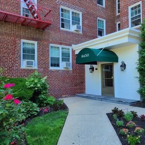 8450 Boulevard E APT 1H