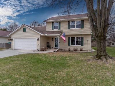 5805 Black Walnut Drive