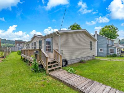 Property at 660 Kanawha Ave, Rainelle, WV
