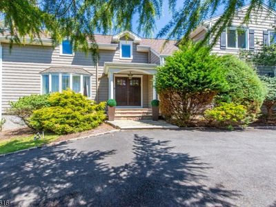 68 Rockledge Dr