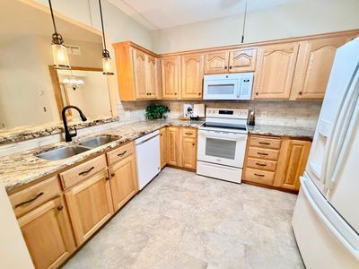 5200 Pathways Ave UNIT 101