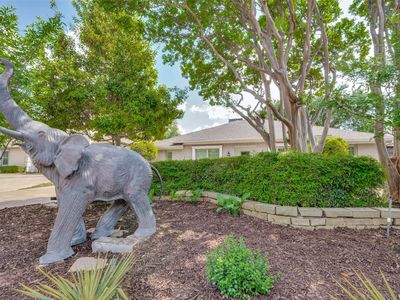 5322 W Mockingbird Ln
