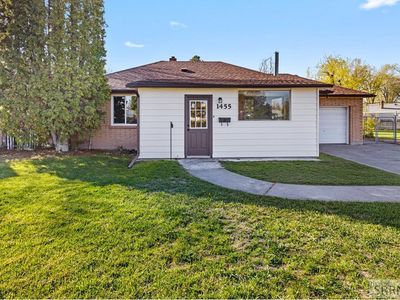 1455 SE Bonneville Dr