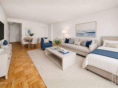 155 E 34th St APT 17C