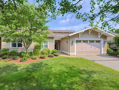 7 Walden Way