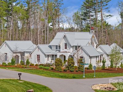 97 Emerald Necklace Dr