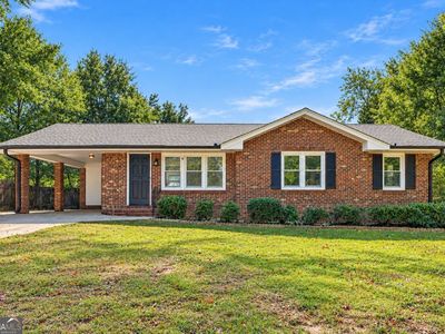 3085 Bobolink Dr