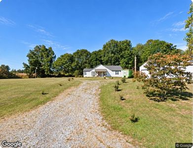 703 Mooney Schoolhouse Rd