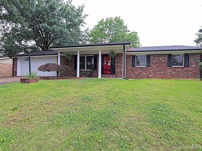 2041 Steven Dr