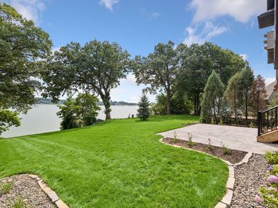 348 W Lake St