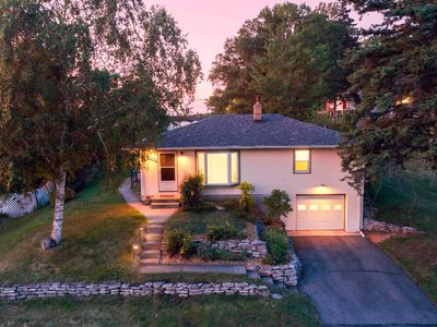 3255 Highway 55