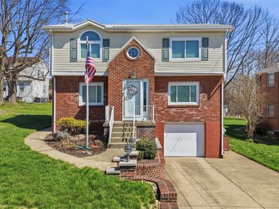 32 Herbst Rd