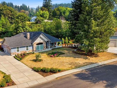 315 Santiam Pointe Loop NE