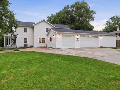 163 Valley Dr