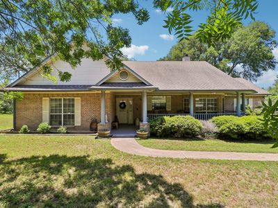 241 Laura Ln