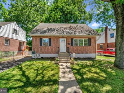 Property at 511 Harrison Ave, Glenolden, PA