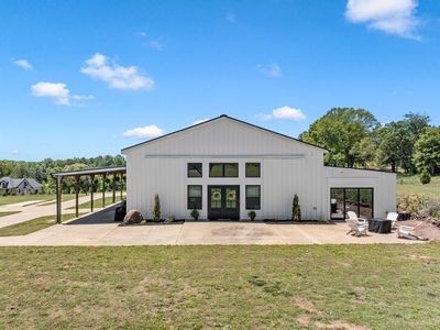 128 Orchard Dr