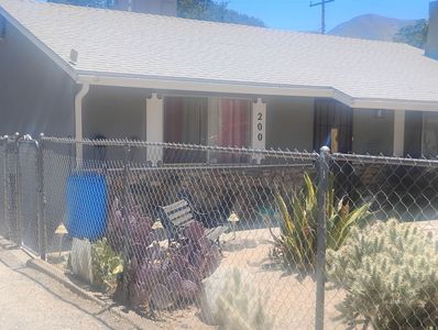 200 Miller St