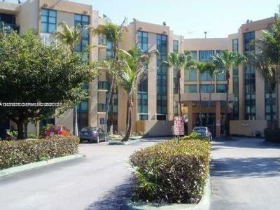 2075 SW 122nd Ave APT 404