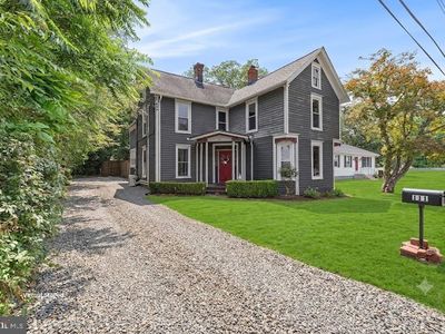 111 Maple Ave