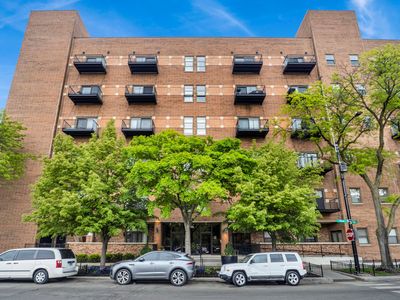 1000 E 53rd St #603