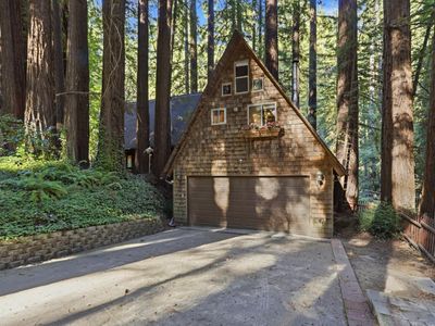 24500 Glenwood Dr