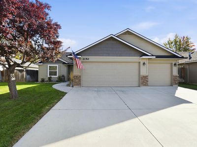 2150 N Eureka Ave