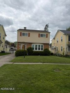 3833 Sherbrooke Rd