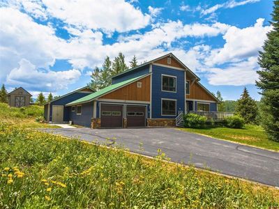 15 Cinnamon Mountain Road