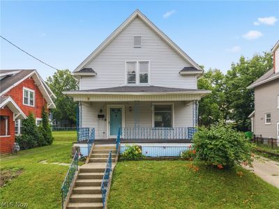 330 W Market St