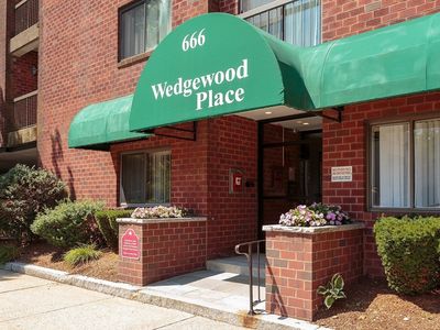 666 Main St APT 207