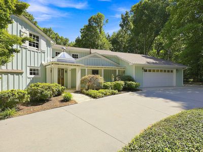 1250 Woodhaven Dr