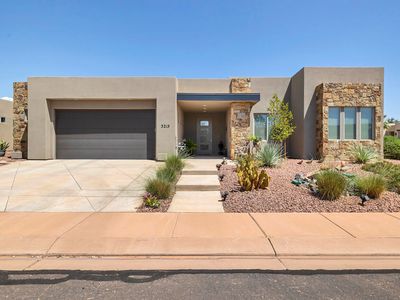 3215 S Sandstone Dr