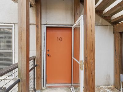 244 Peters St SW Unit 10