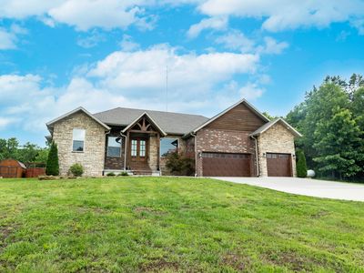 416 W Saddle Club Road