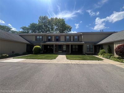 31621 Green Meadow Ln