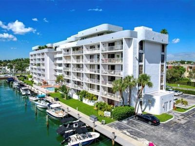 1650 NE 115th St APT 405