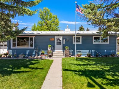 203 3rd Ave S