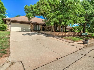 2108 Brookview Ln