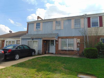 1600 Beechwood Pl
