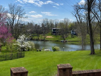 2044 Manor Dr