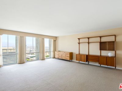 800 W 1st St APT 3001