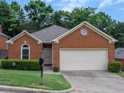 817 Rockford Ln